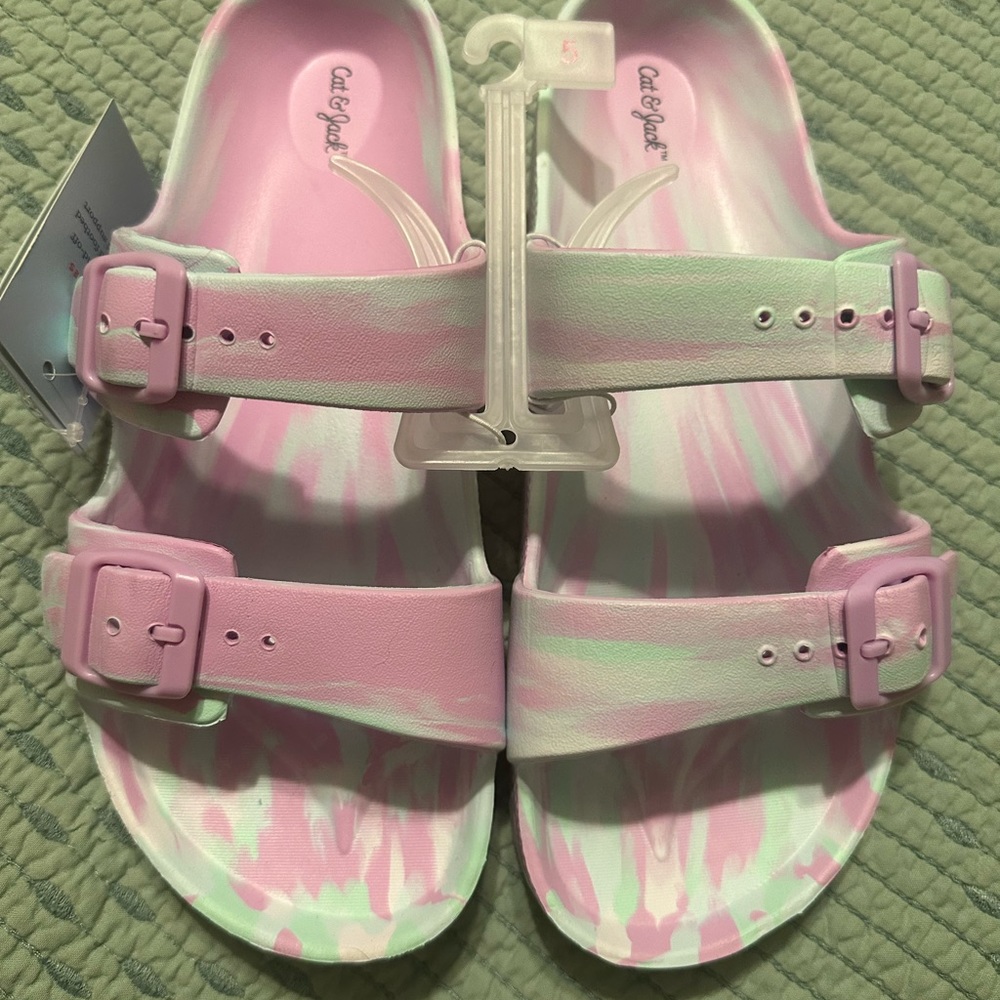 Cat and Jack sandals size 5